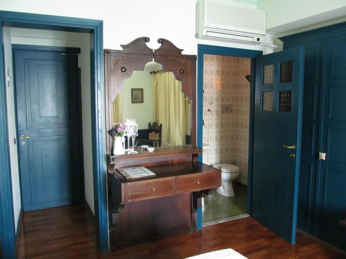 Hotel Aliki Sými Bilik gambar