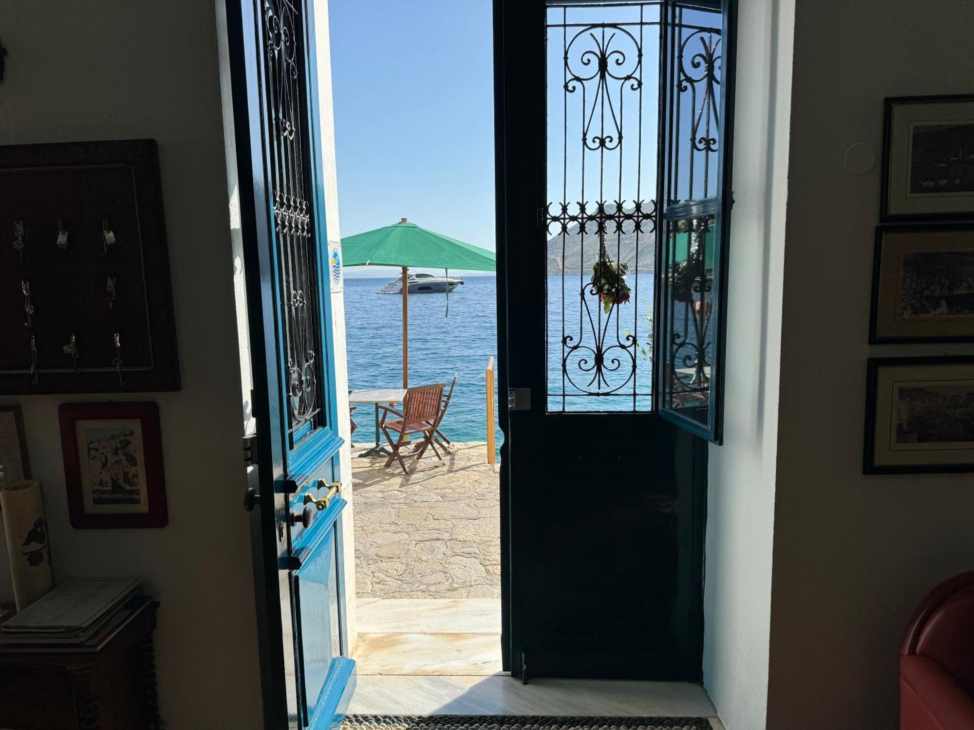 Hotel Aliki Sými Luaran gambar