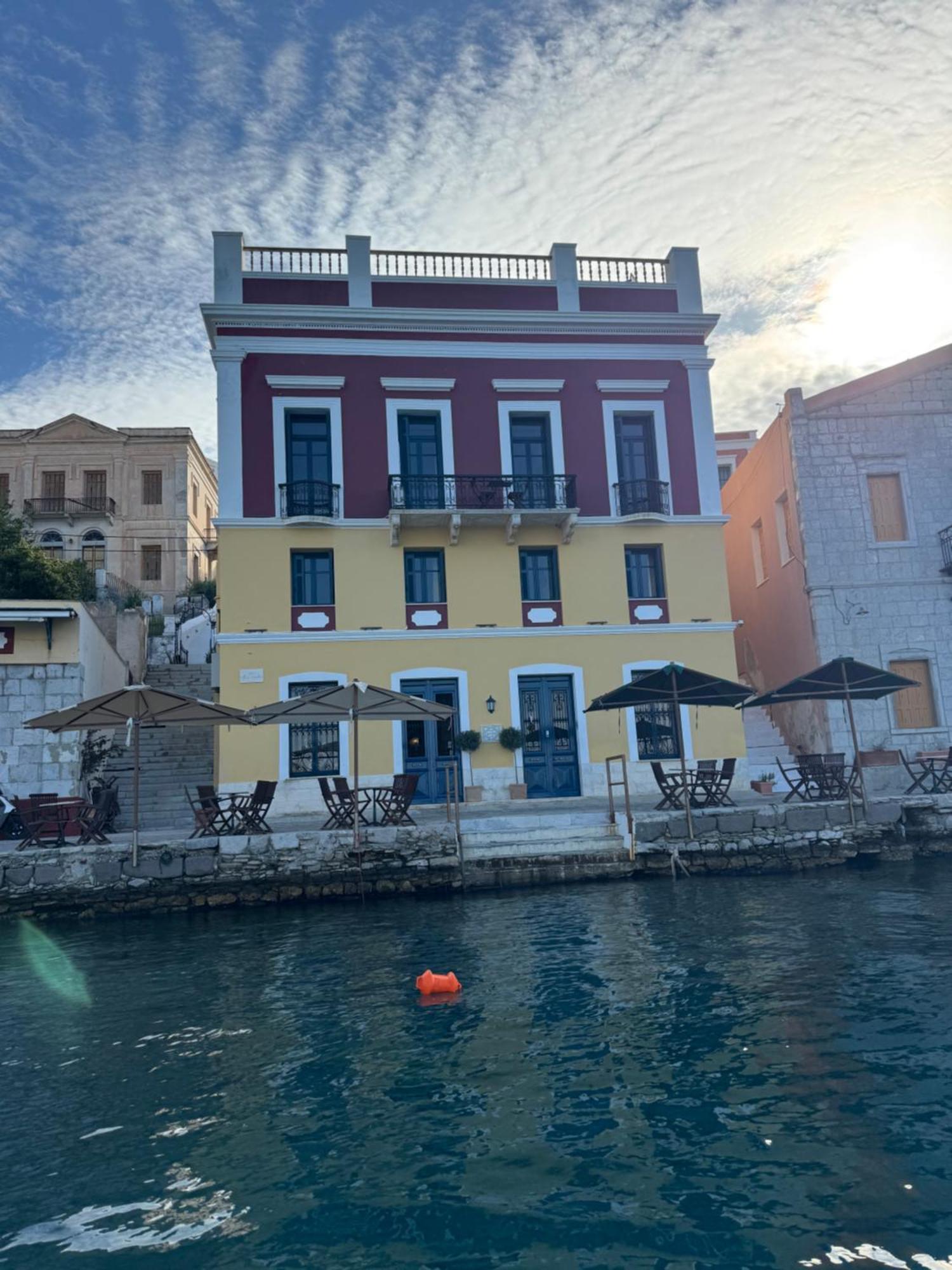 Hotel Aliki Sými Luaran gambar